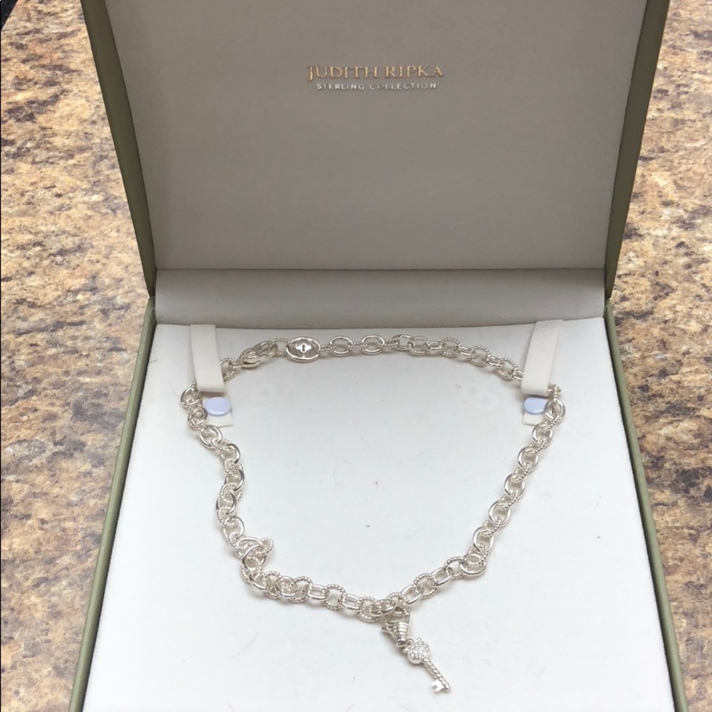 Judith Ripka Necklace!! 18inches long!